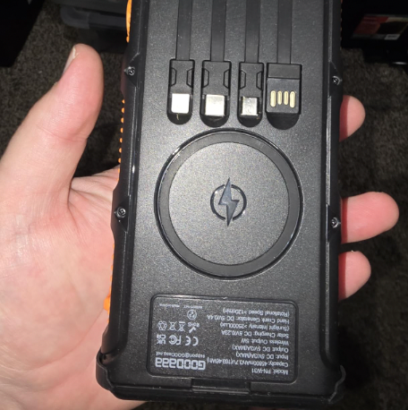 Lunavelle™ Wireless Solar Power Bank image Lunavelle™ Wireless Solar Power Bank